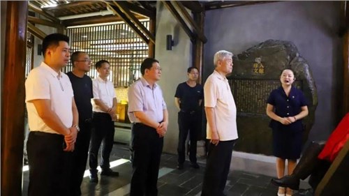 原國務院參事、國家制造強國建設戰(zhàn)略咨詢委員會委員張綱一行來集團白沙溪茶廠考察調(diào)研